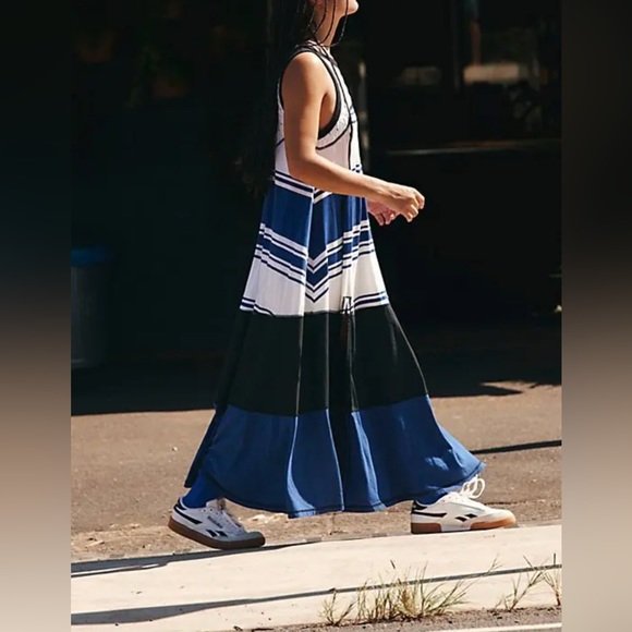 NWOT Free People FP Movement Back Spin Tank / maxi dress midnight blue combo - M - Picture 2 of 8
